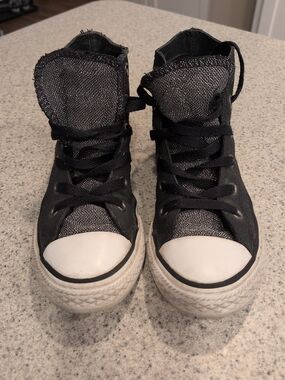 Youth Converse High Top Shoes Size 13 Black With Silver Accent.